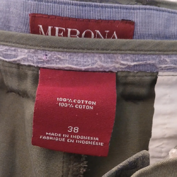 Make Offer Merona Green Cargo Shorts with Textured Fabric - Picture 2 of 4